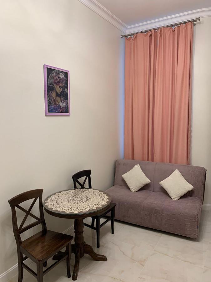 Rabbit House In The Center Apartment Лвив Екстериор снимка