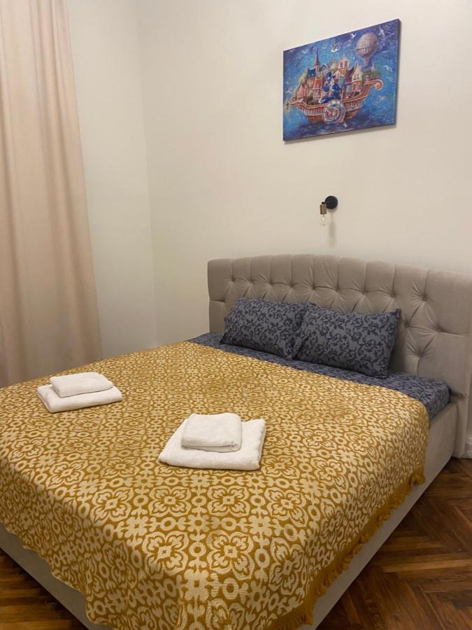 Rabbit House In The Center Apartment Лвив Екстериор снимка
